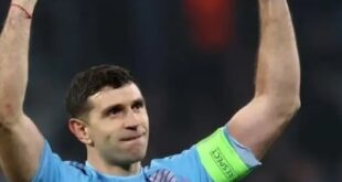 مانشستر يونايتد يجدد مفاوضاته لضم إيميليانو مارتينيز من أستون فيلا