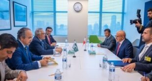 وزير الخارجية يجتمع مع نائب رئيس مجلس الوزراء وزير خارجية باكستان