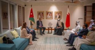 الزياني يستعرض تنمية العلاقات مع نائب رئيس الوزراء وزير الخارجية الأردني