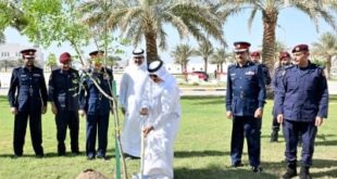 وزير الداخلية يؤكد أهمية تعزيز الاستدامة البيئية وتعزيز الوعي البيئي بأهمية زراعة الأشجار