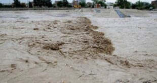 أمطار تسبب فيضانات في إيران بعد تلقيح السحب لمواجهة الجفاف