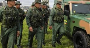 الجيش الفنزويلي يبدأ مناورة كبرى رداً على الوجود الأمريكي