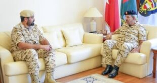 القائد العام يستقبل ضباطاً في قوة الدفاع ويبارك لهم على الثقة السامية