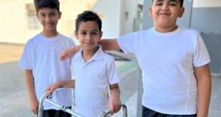 علي ومهدي ويعقوب.. قصة إنسانية تضيء مدرسة الخميس الابتدائية