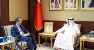 وزير الخارجية يستقبل سفير قبرص لدى البحرين