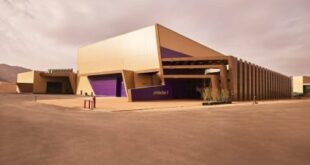 فيلم العلا تستعد لتصوير الفيلم الرومانسي «تشيسنغ ريد» من بطولة مادلين بيتش وغافين كاساليغنو في العلا